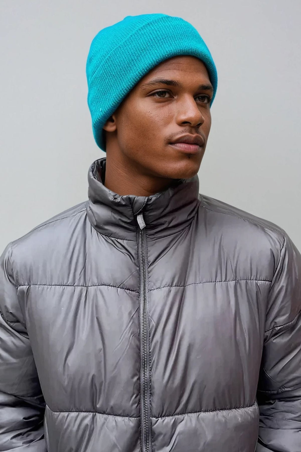 Beanie clasaiceach - Cian Gorm