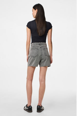 Abba Shorts - Denim liath éadrom