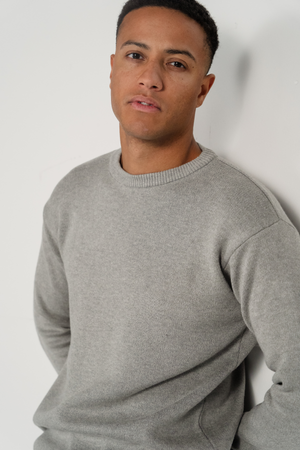 Pletený sveter Crewneck - svetlo šedá