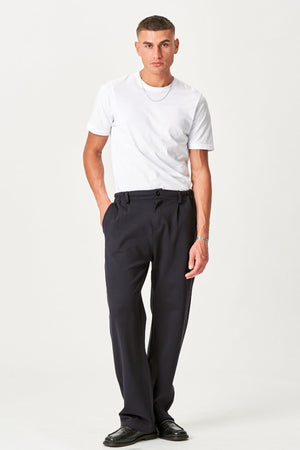 Culaith Pants Scaoilte - cabhlach